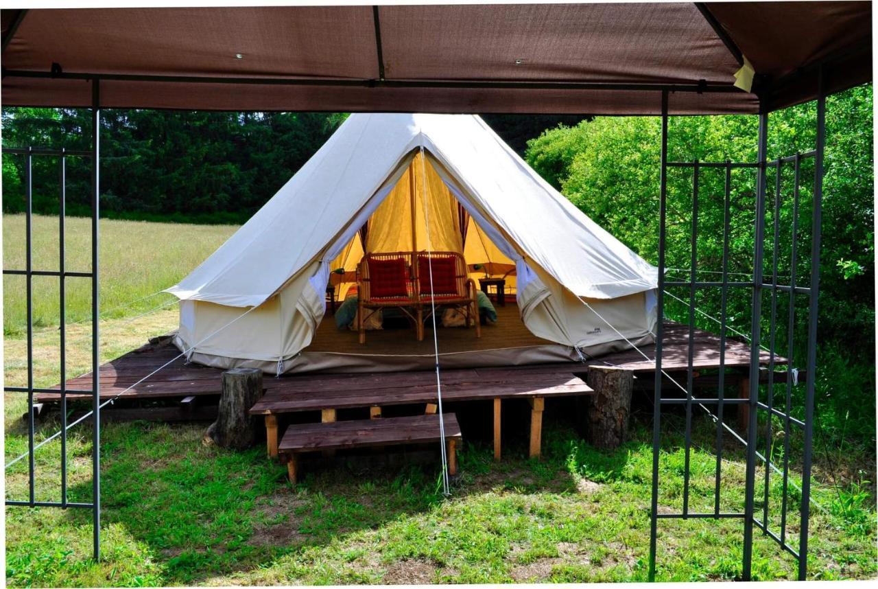 Guillerin Caravan And Glamping Sornac 外观 照片