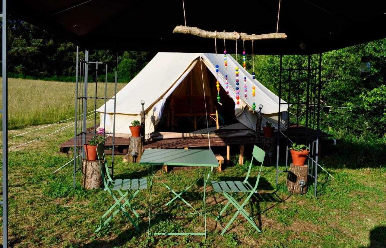 Guillerin Caravan And Glamping Sornac 外观 照片