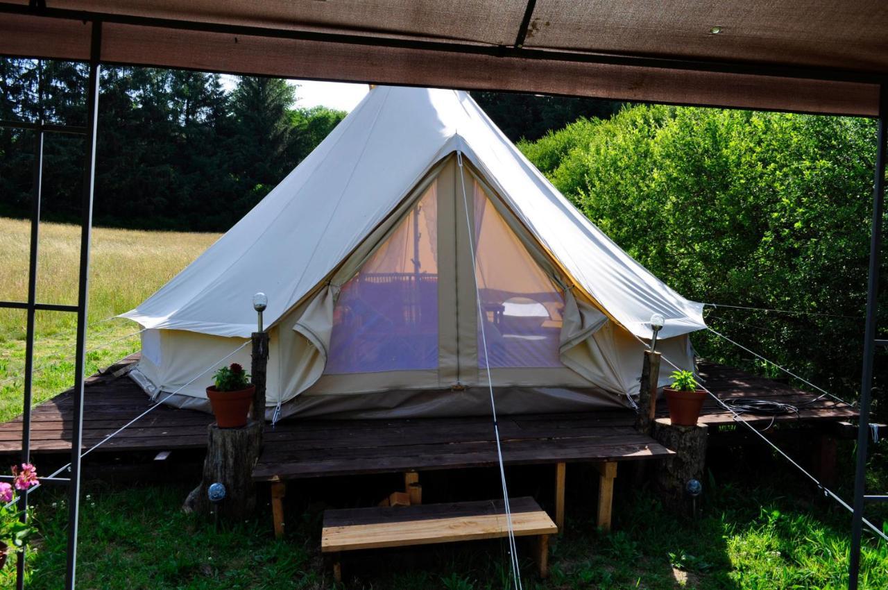 Guillerin Caravan And Glamping Sornac 外观 照片